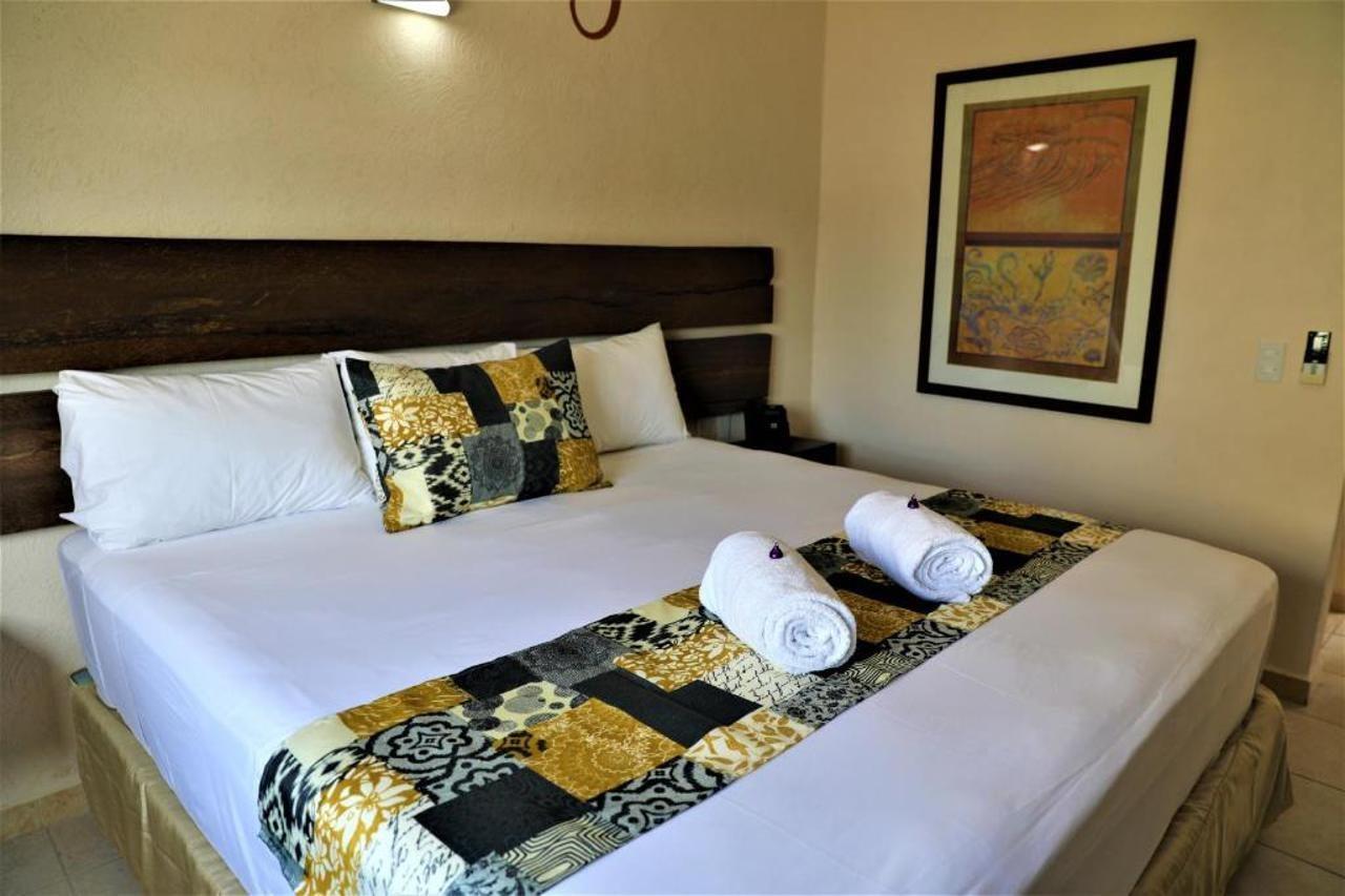 Hotel 12 Bees By Kavia Playa del Carmen Exterior foto